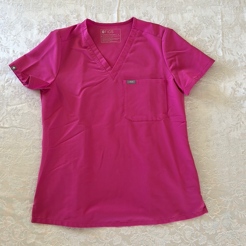 FIGS SMALL electric orchard catarina scrub top